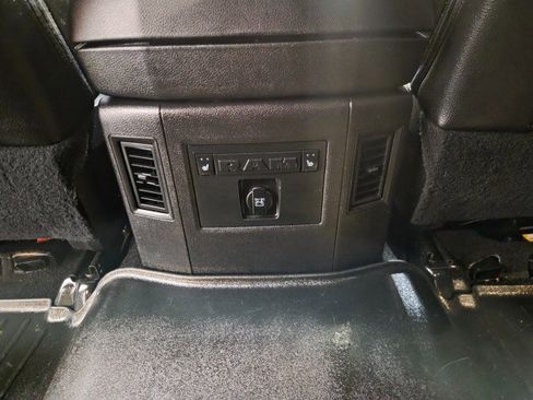 Used 2017 RAM 3500 Laramie image 82