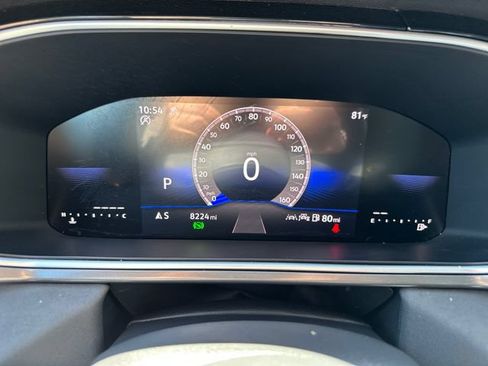 Certified 2025 Volkswagen Taos SE AWD/4WD image 21