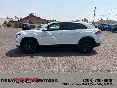 Used 2022 Volkswagen Atlas Cross Sport SE AWD/4WD image 4