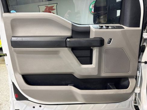 Used 2018 Ford F350 XL image 24