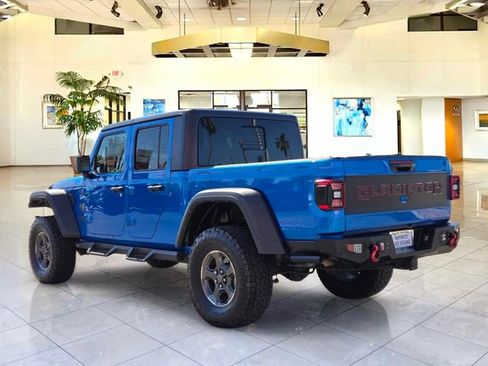 Used 2021 Jeep Gladiator Rubicon AWD/4WD image 6