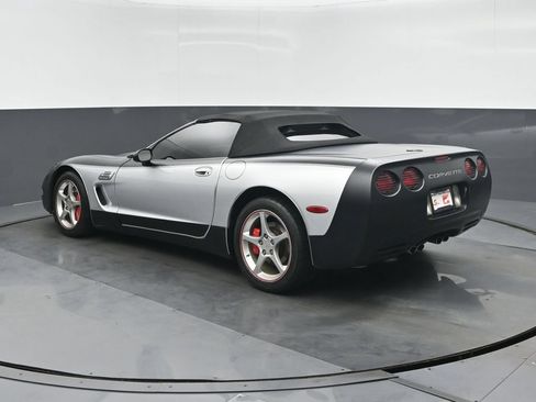Used 2002 Chevrolet Corvette Convertible w/ Preferred Equipment Group2 RWD image 5