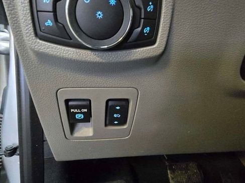 Used 2015 Ford F150 XLT w/ Equipment Group 302A Luxury image 26