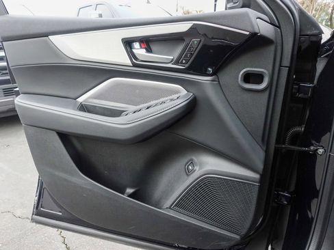 Certified 2025 Acura MDX w/ Technology Package image 22