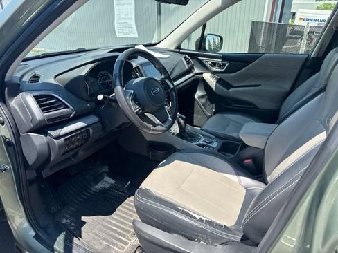 Used 2019 Subaru Forester Limited w/ Popular Package #3 AWD/4WD image 9