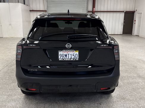 Used 2025 Nissan Kicks S image 17