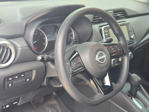 Used 2025 Nissan Versa S w/ Trunk Package FWD image 10