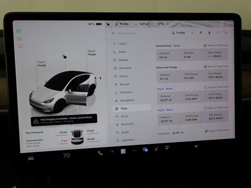 Used 2024 Tesla Model Y Performance AWD/4WD image 40