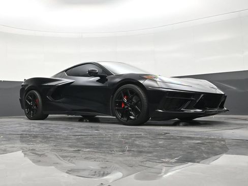 Used 2021 Chevrolet Corvette Stingray Preferred Cpe w/ 2LT RWD image 27