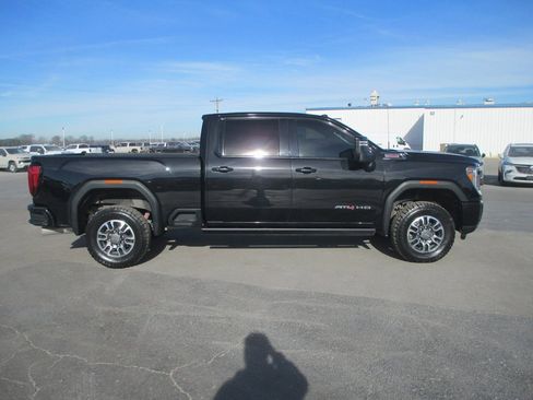 Certified 2022 GMC Sierra 2500 AT4 w/ AT4 Preferred Package image 4