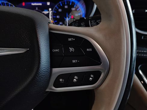 Used 2021 Chrysler Pacifica Limited w/ Premium & Safety Sphere Group AWD/4WD image 28