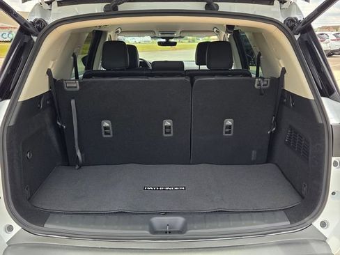 New 2026 Nissan Pathfinder SL FWD image 13