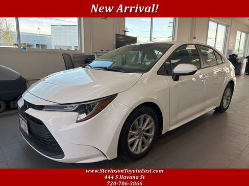 Used 2023 Toyota Corolla LE w/ LE Convenience Package FWD image 1