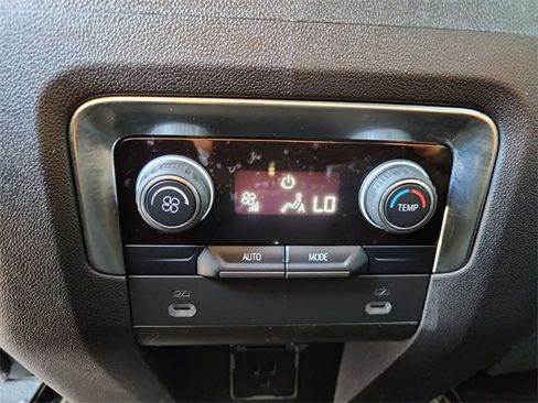 Used 2021 Chevrolet Tahoe Z71 image 21