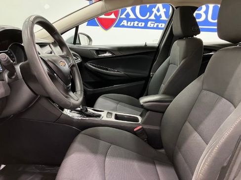 Used 2017 Chevrolet Cruze LS image 14