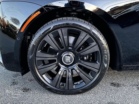 Certified 2022 Rolls-Royce Ghost w/ Ghost Package image 10
