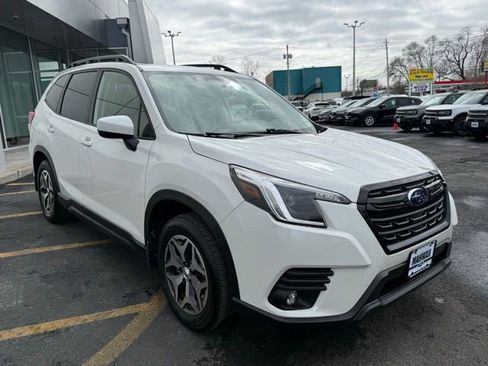 Used 2024 Subaru Forester Premium image 10