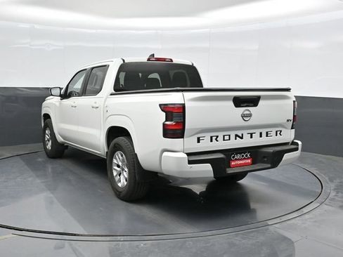 Used 2024 Nissan Frontier SV w/ Technology Package image 10