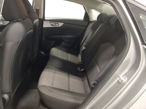 Used 2022 Kia Forte LXS FWD image 18