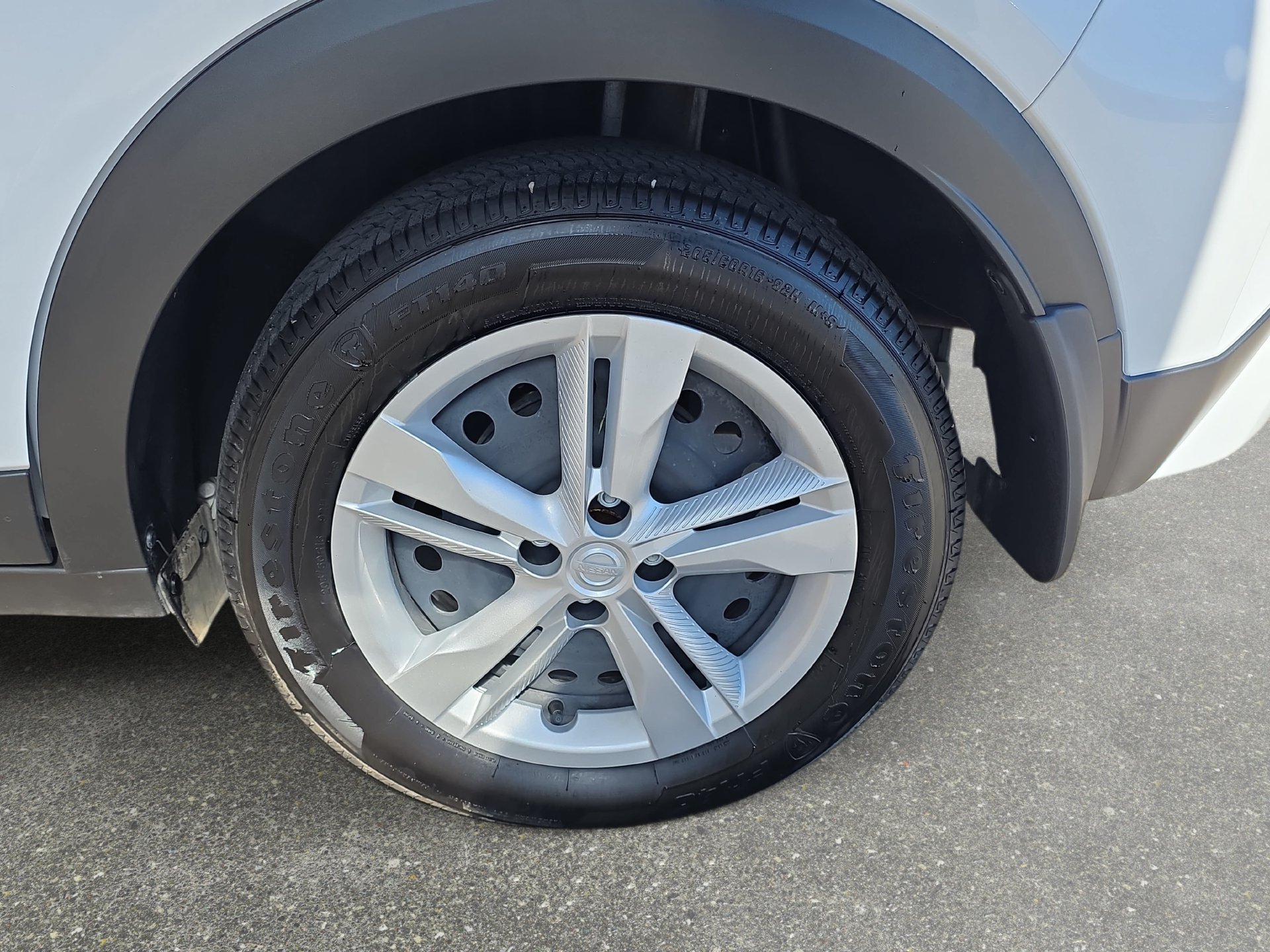 Certified 2025 Nissan Kicks Play S FWD image 30