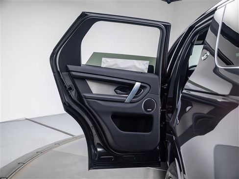 New 2026 Land Rover Discovery Sport Landmark AWD/4WD image 24