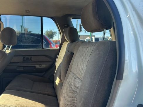 Used 2003 Nissan Pathfinder SE AWD/4WD image 7