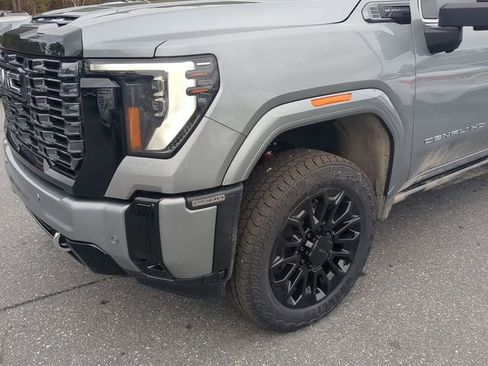 New 2026 GMC Sierra 2500 Denali Ultimate image 14