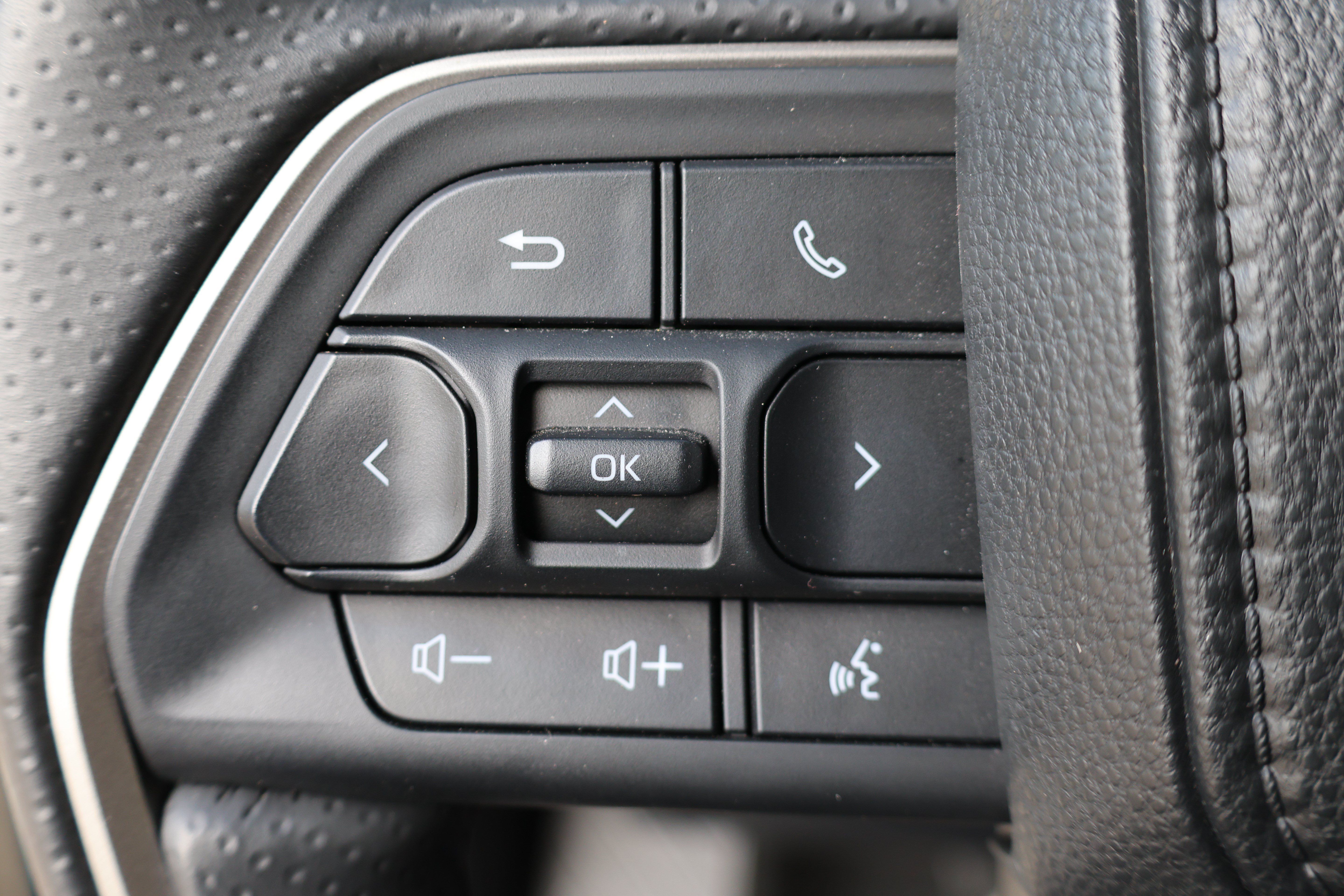Used 2026 Toyota 4Runner SR5 AWD/4WD image 24