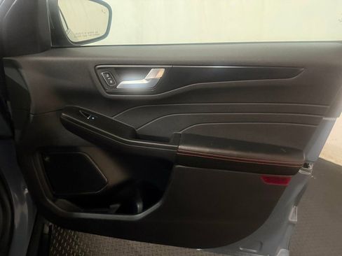 Used 2023 Ford Escape ST-Line Select w/ Tech Pack #2 image 33