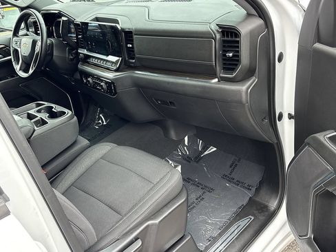 Used 2023 Chevrolet Silverado 1500 LT AWD/4WD image 27