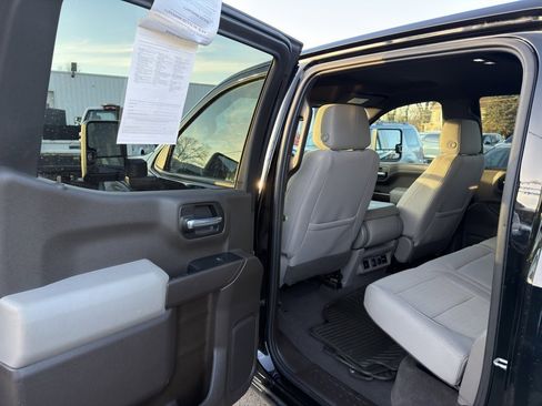 Used 2020 Chevrolet Silverado 1500 LT w/ All-Star Edition image 29