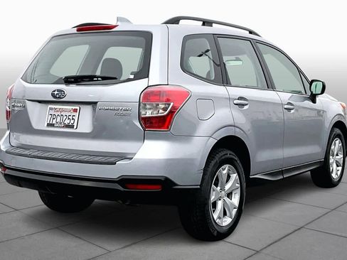 Used 2016 Subaru Forester 2.5i w/ Alloy Wheel Package image 12