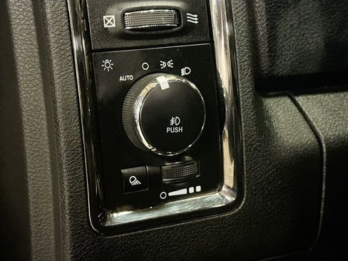 Used 2018 RAM 3500 Laramie w/ Sport Appearance Group image 10