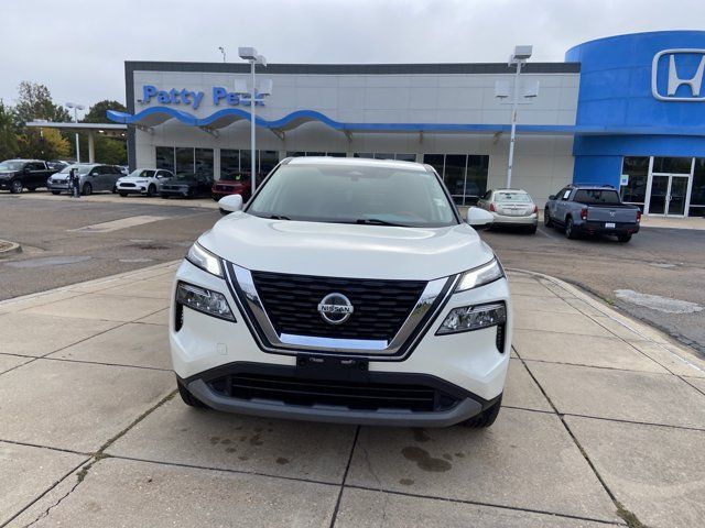 Used 2021 Nissan Rogue SV FWD image 3