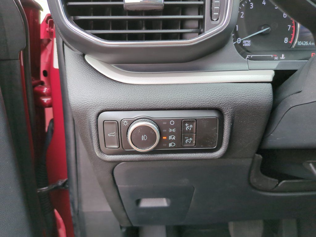 Used 2023 Ford Explorer XLT w/ Equipment Group 202A RWD image 24