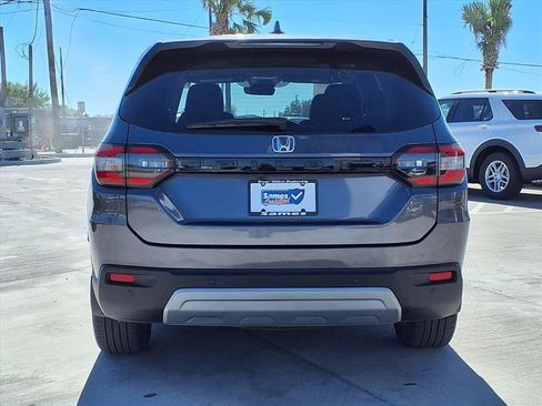 Used 2023 Honda Pilot EX-L image 6