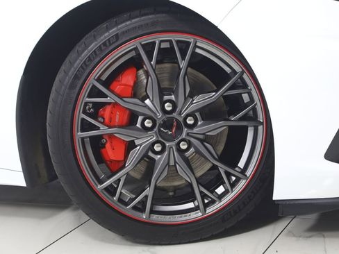 Used 2023 Chevrolet Corvette 2LT w/ Z51 Performance Package image 18