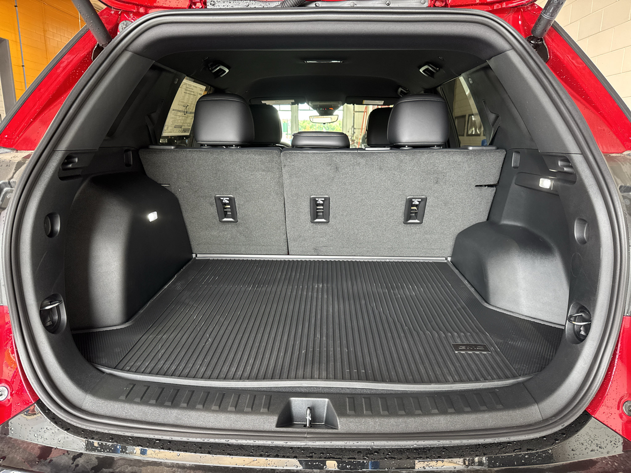 New 2026 GMC Terrain AT4 w/ Technology Package II AWD/4WD image 22