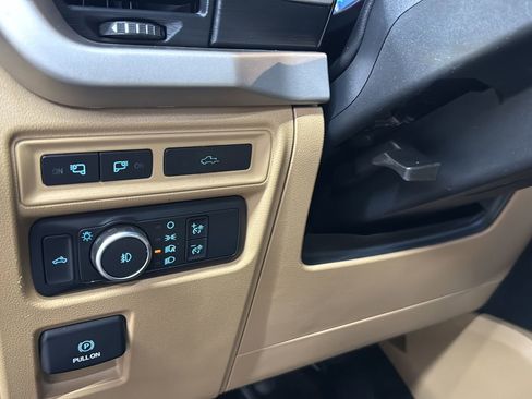 Used 2021 Ford F150 XLT w/ Equipment Group 302A High RWD image 17