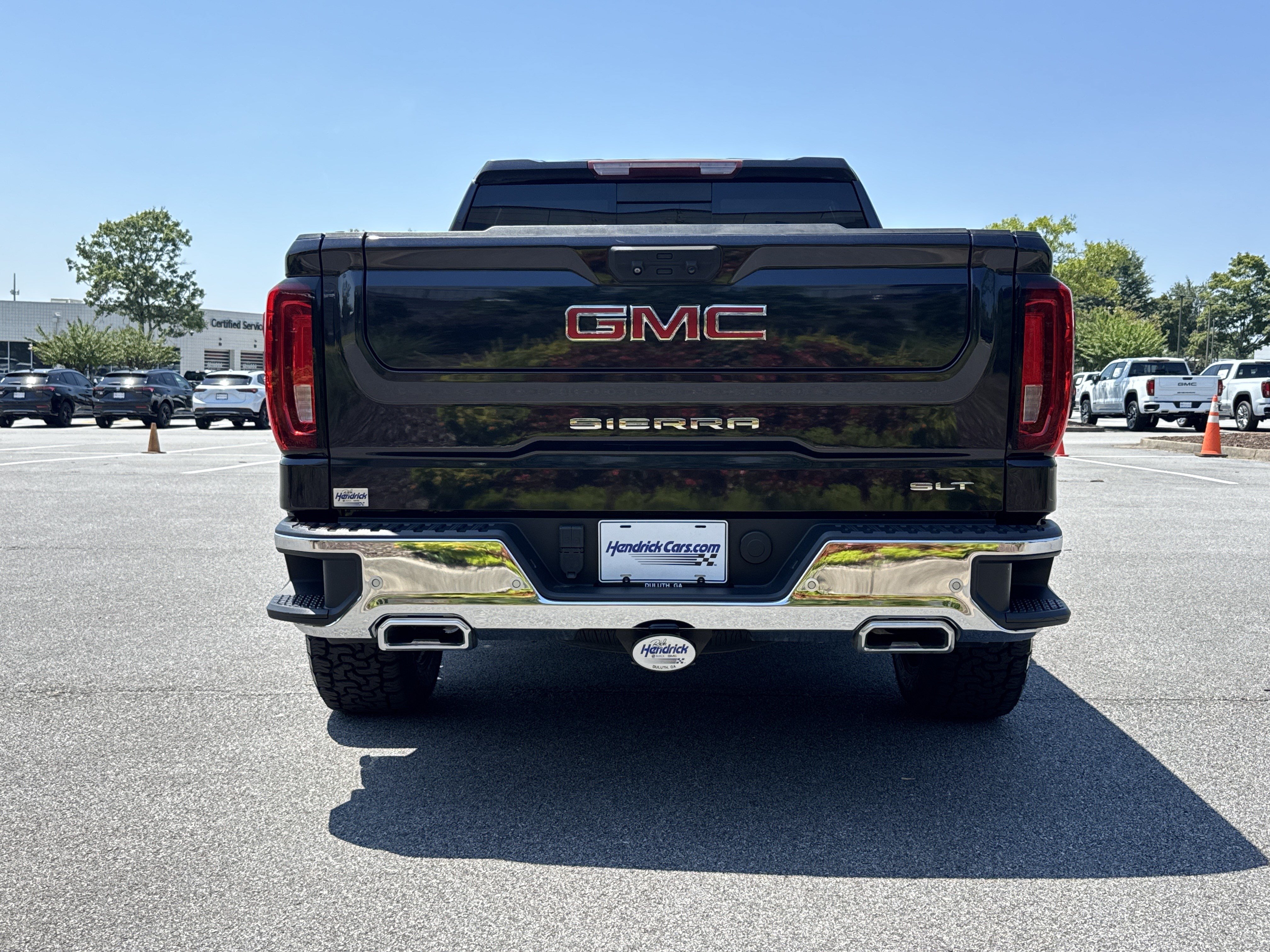 Used 2022 GMC Sierra 1500 SLT w/ SLT Premium Plus Package AWD/4WD image 9
