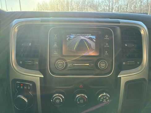 Used 2019 RAM 1500 Classic SLT image 14