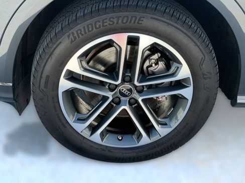 Used 2025 Audi Q5 Premium w/ Convenience Package AWD/4WD image 13