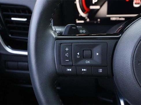 Certified 2024 Nissan Rogue SL w/ SL Premium Package image 13