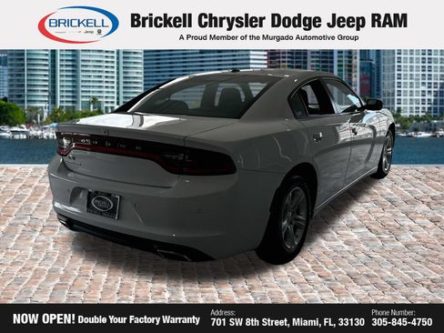 Used 2022 Dodge Charger SXT RWD image 5
