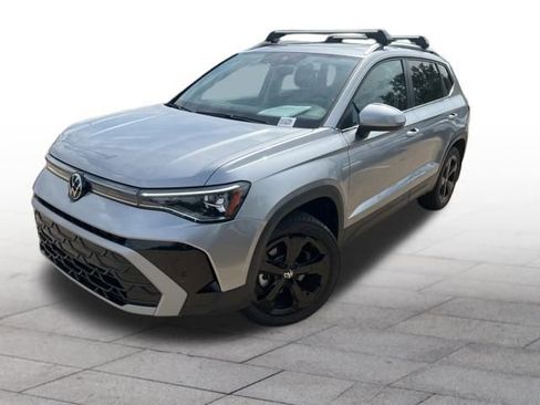 Used 2025 Volkswagen Taos SEL w/ Taos Adventure Package (SXB) image 3