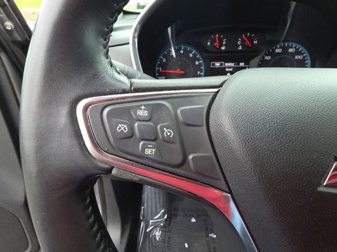 Used 2018 Chevrolet Equinox LT FWD image 18
