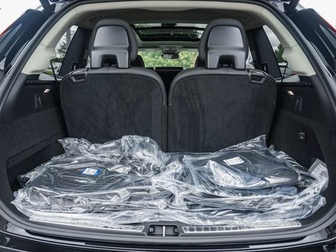 New 2026 Volvo XC90 B6 Ultra image 10