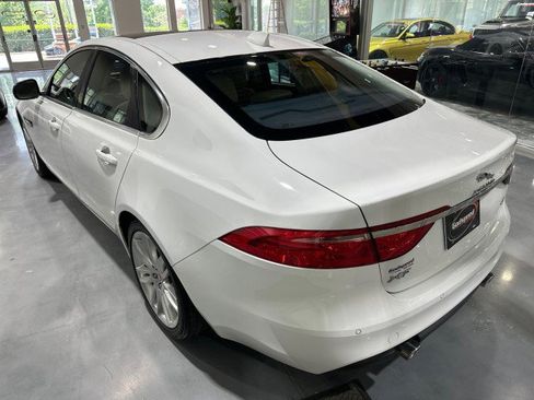 Used 2017 Jaguar XF Prestige RWD image 89