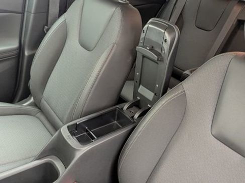 Certified 2023 Buick Encore GX Select w/ Sport Touring Package AWD/4WD image 32