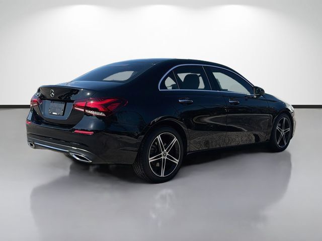 Used 2019 Mercedes-Benz A 220 image 3